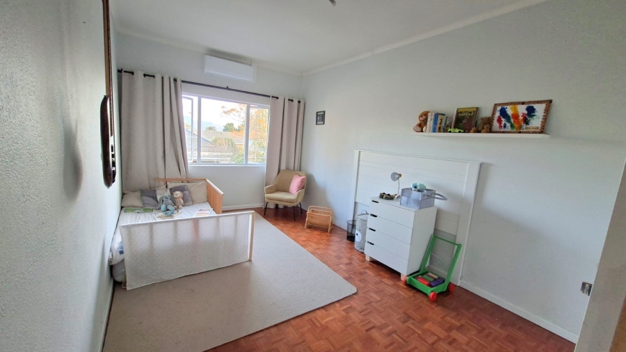 To Let 2 Bedroom Property for Rent in Somerset West Western Cape